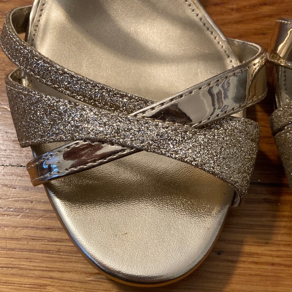 FIONI Women's Gold Strappy Heels 7.5 Wide - Picture 6 of 6